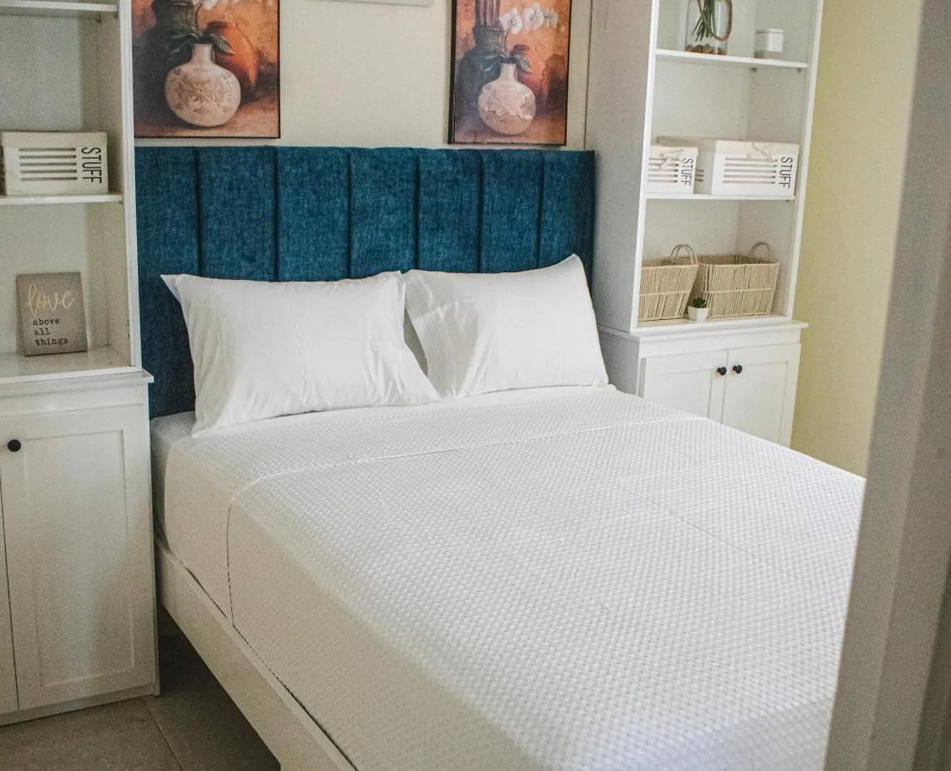 Apartment Orchid Home - Charming 2-Bedroom House With Wifi And Ac In Kingston 6